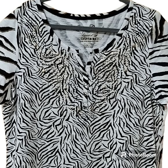 NWOT Onque Casuals Elements of Life Zebra Print T-shirt Rhinestone Studded Sz XL - Picture 2 of 7